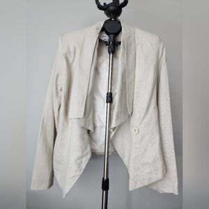 Debbie Shuchat for MelankeLyne Cream Color Women's Asymmetric Blazer. Size 10